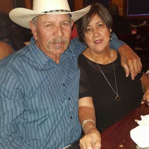 Meet your Posher, Noe n yolanda